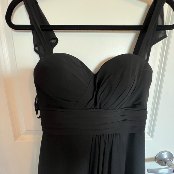 Its wedding season…Special occasionally gown - Picture 3 of 4